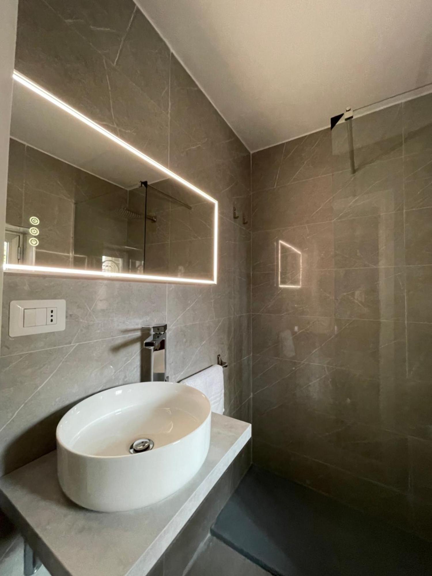 Il Serafino Holiday Suites บารี ภายนอก รูปภาพ